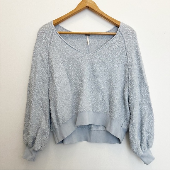 Free People Found My Friend Pullover Popcorn Blue V Neck Textured Medium Relaxed - Picture 2 of 8